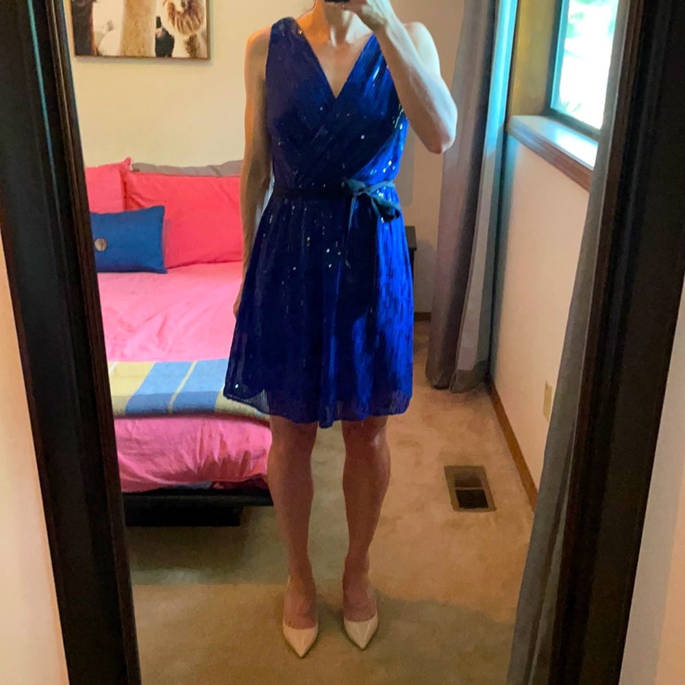 Express blue dress with sequins